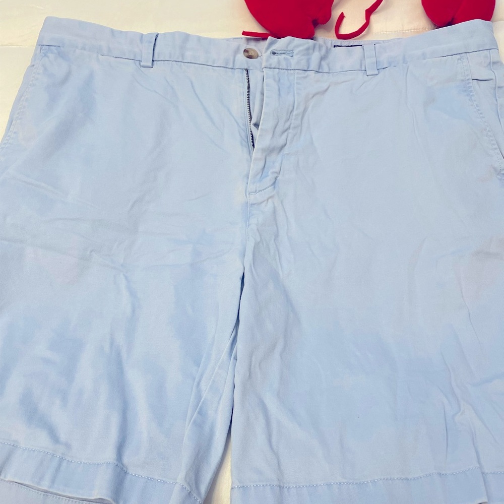 Vineyard vines light blue breaker shorts